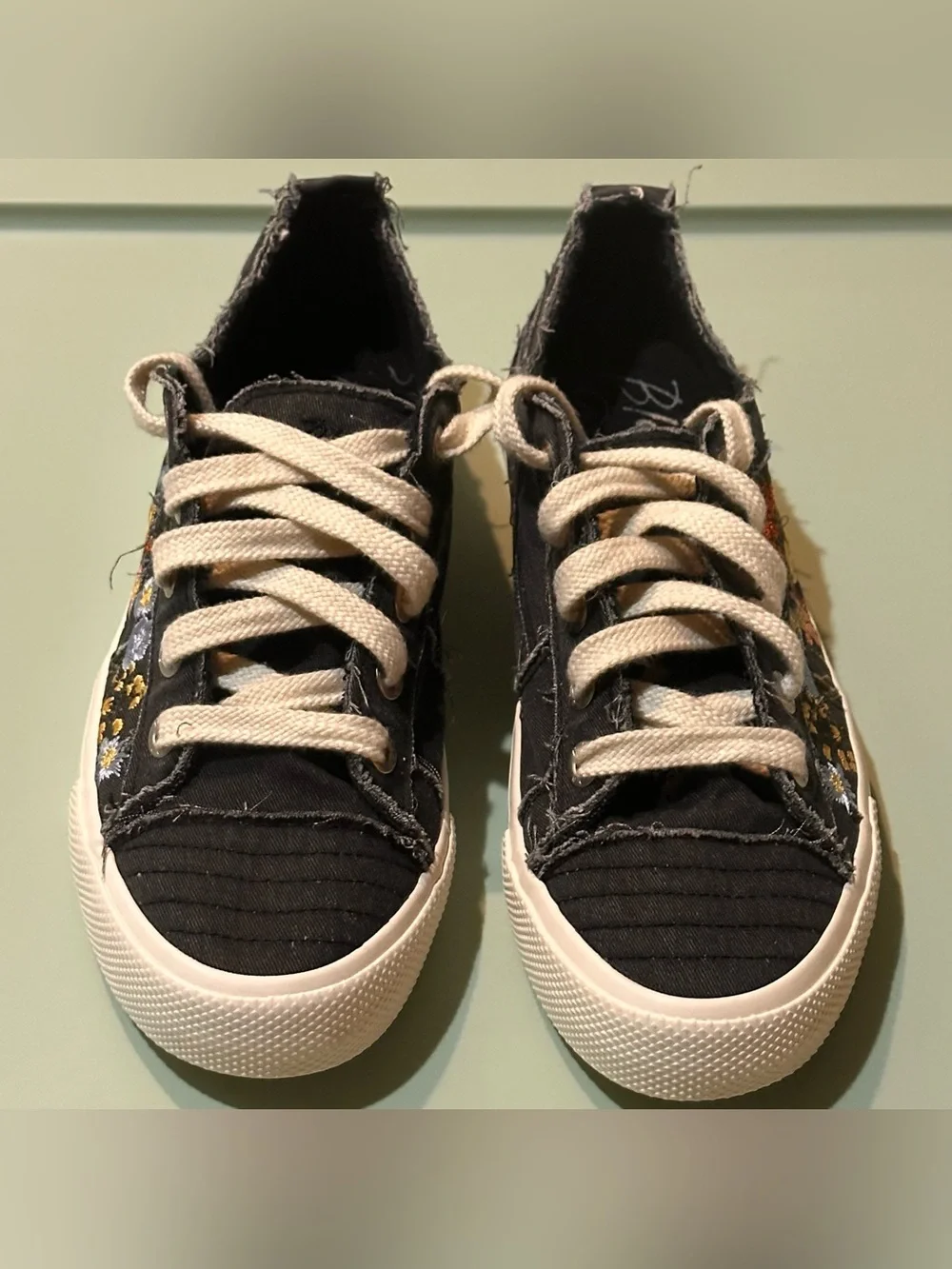 Blowfish Embroidered Black Canvas Lace-Up Sneakers